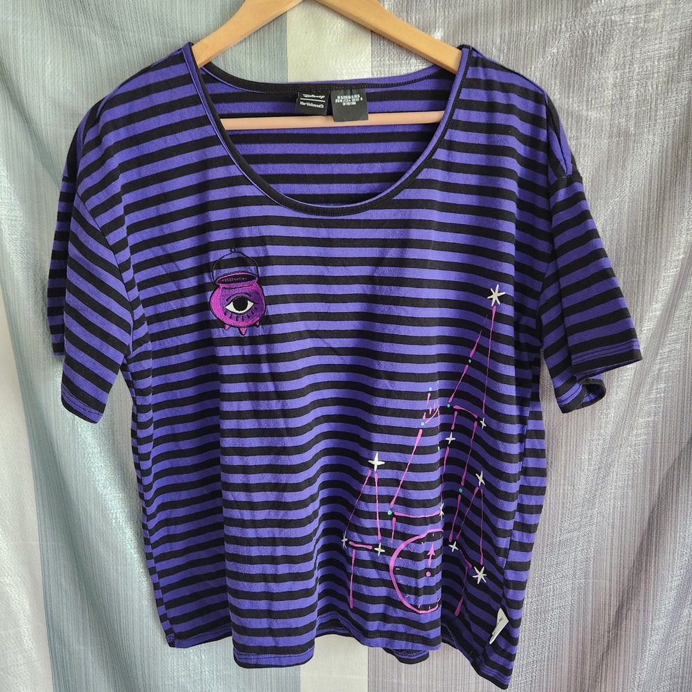 Disney Her Universe Purple Black Striped Cauldron Castle Tee XL Emo Goth Dark.